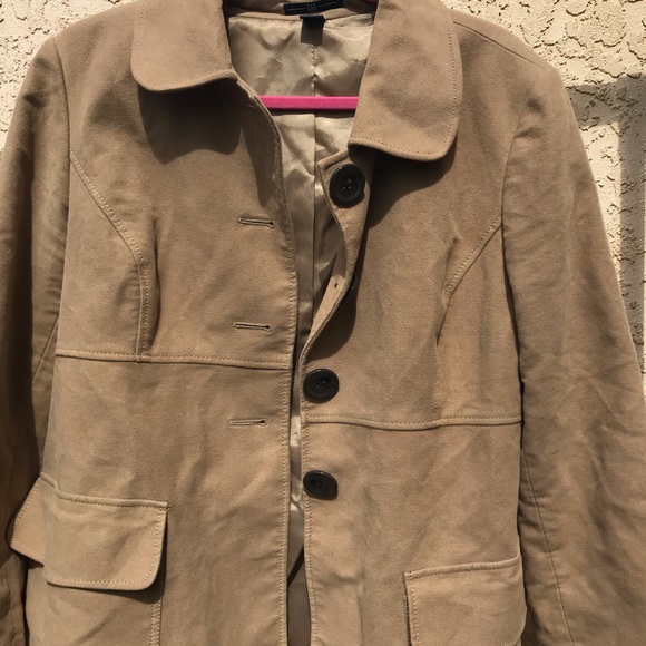 Brown Coat - Picture 2 of 8